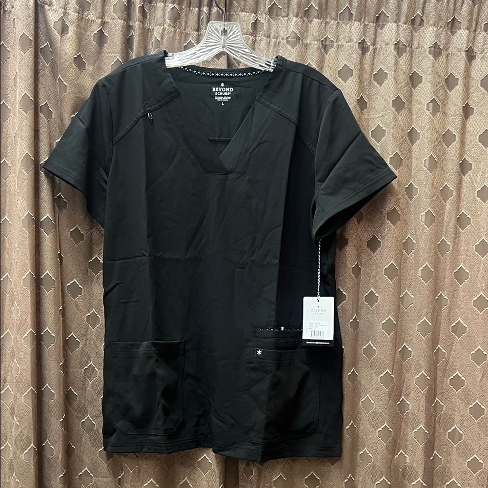 Black Scrubs 3 pockets V-neck